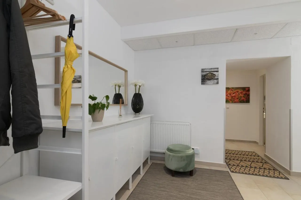 Yeshello Belvedere Apartment Viena 0*,